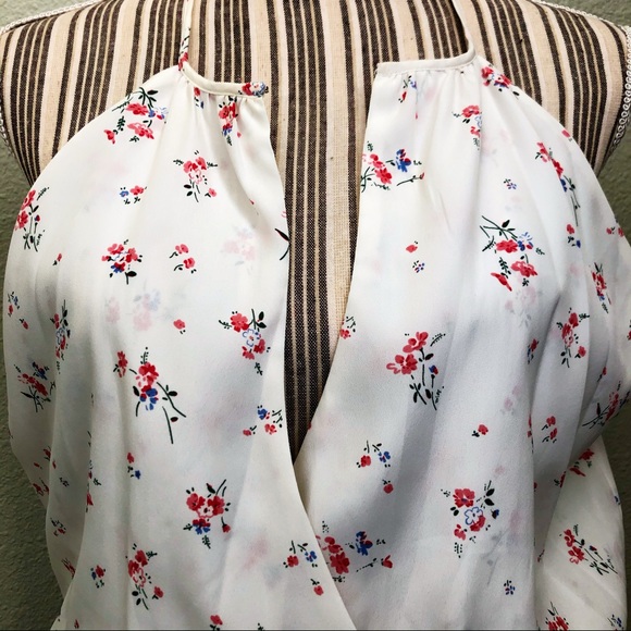 🚫 SOLD Parker Floral Dress - Picture 4 of 8